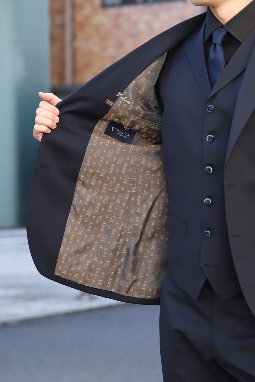 成人式スーツ　お客様スーツ　ネイビースーツ　