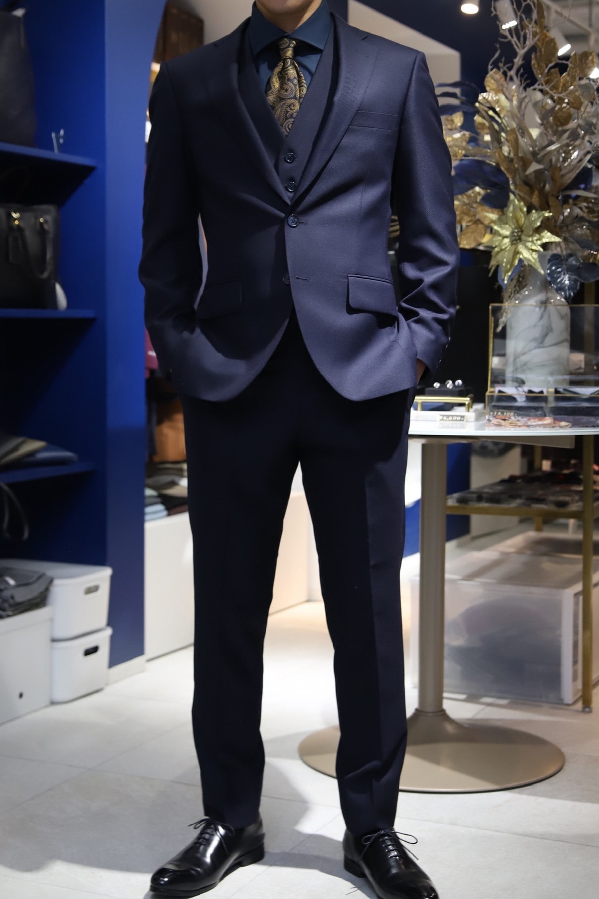成人式スーツ　お客様スーツ　ネイビースーツ　