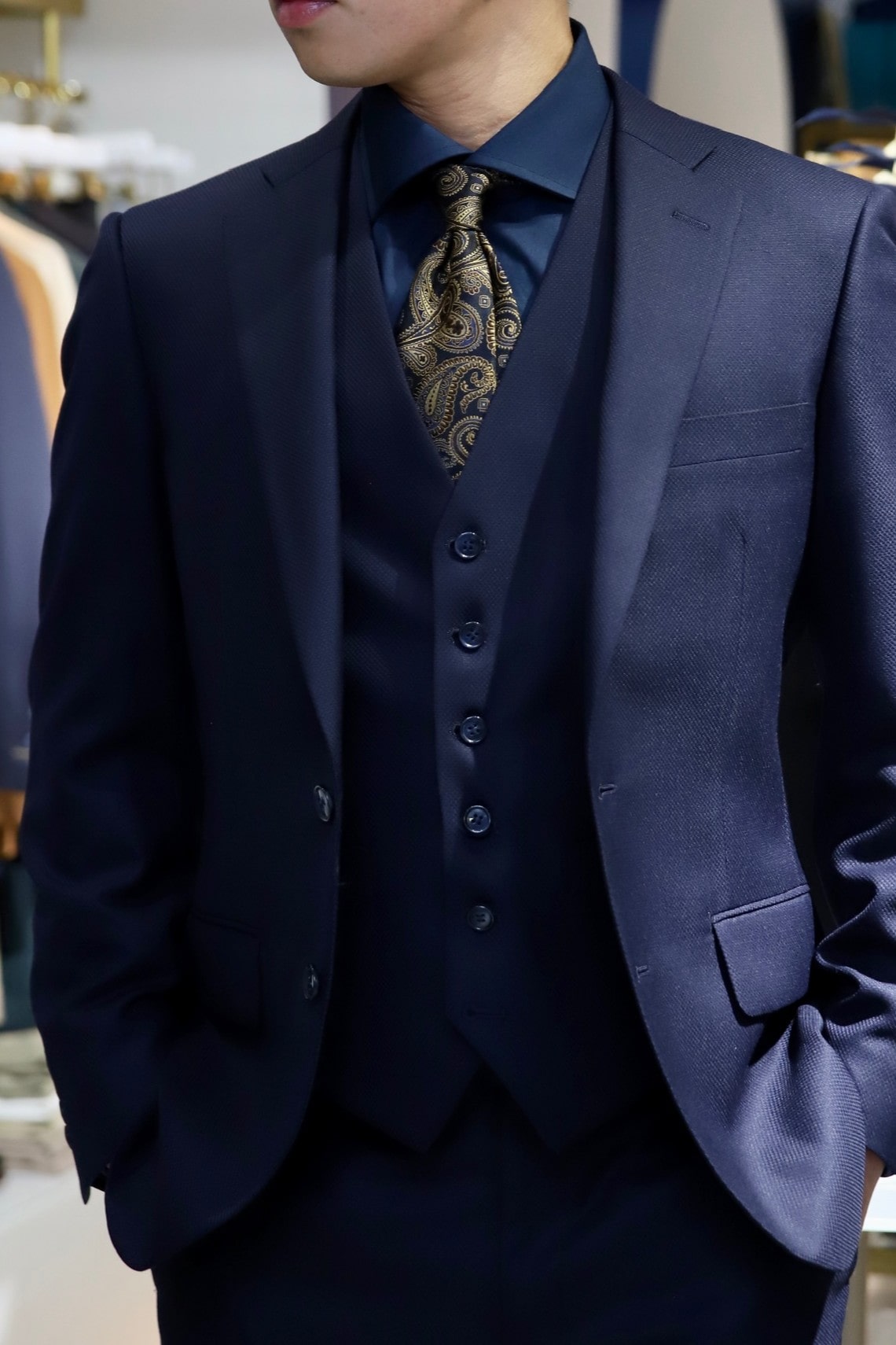 成人式スーツ　お客様スーツ　ネイビースーツ　