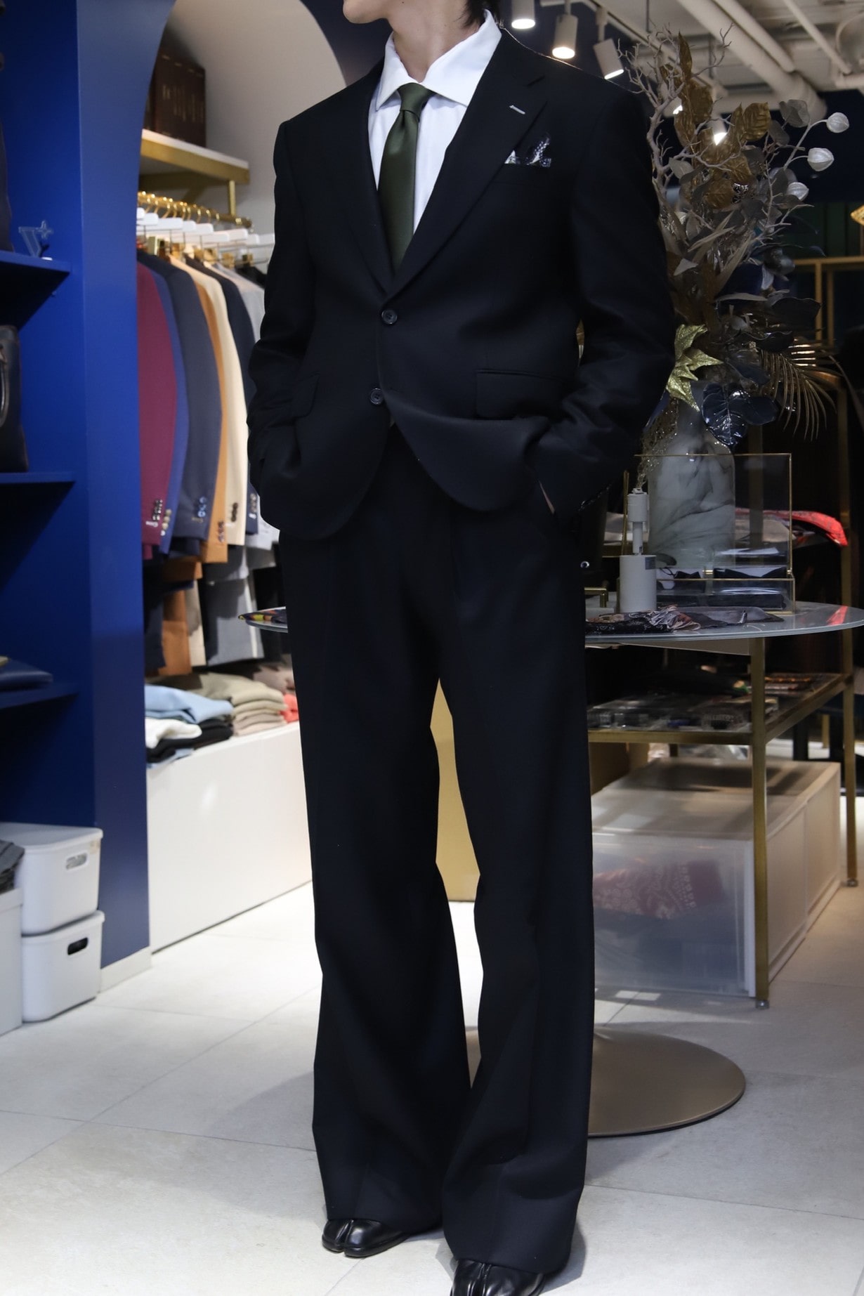 成人式スーツ　オーバーサイズスーツ　ブラックスーツ