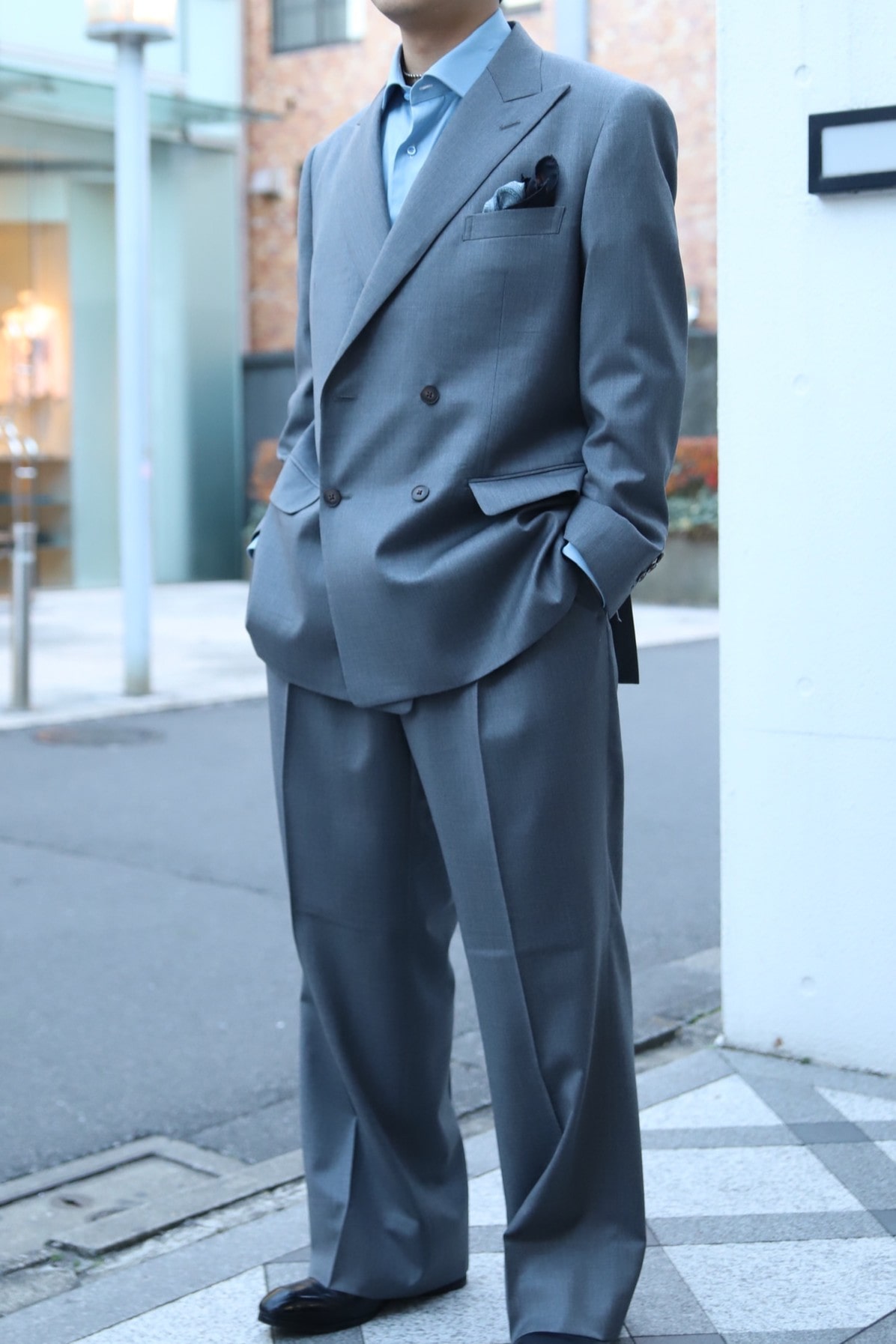 成人式スーツ　お客様スーツ　オーダースーツ　グレースーツ
