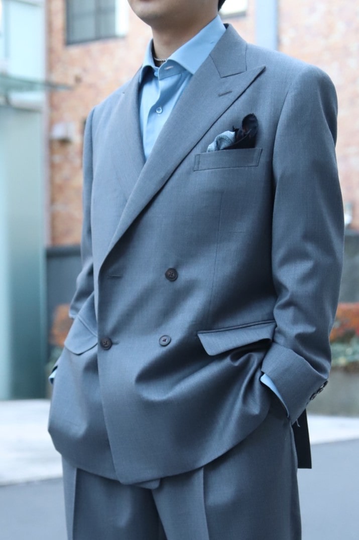 成人式スーツ　お客様スーツ　オーダースーツ　グレースーツ