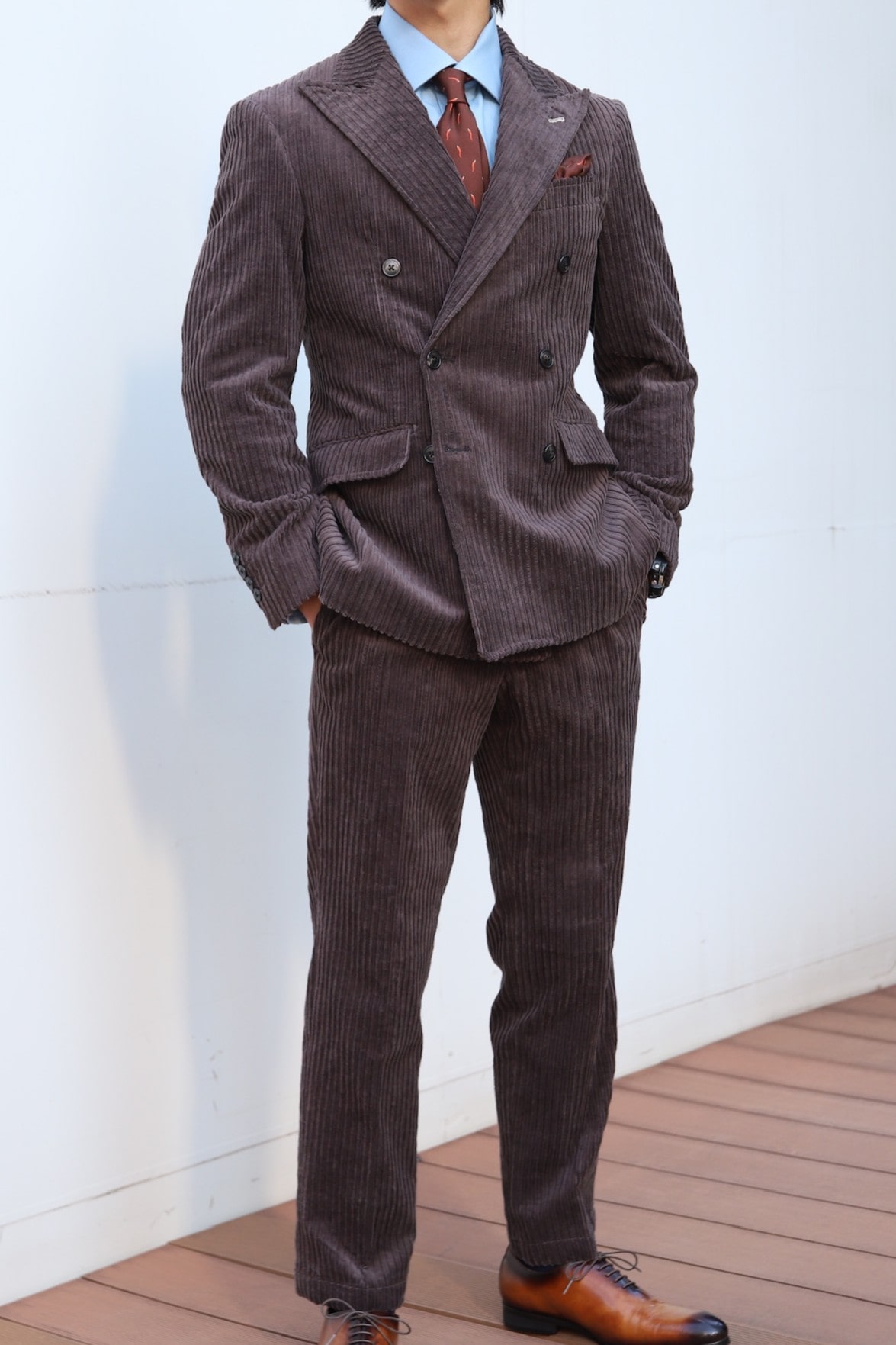 ブラウンスーツ　オーダースーツ　お客様スーツ　成人式スーツ