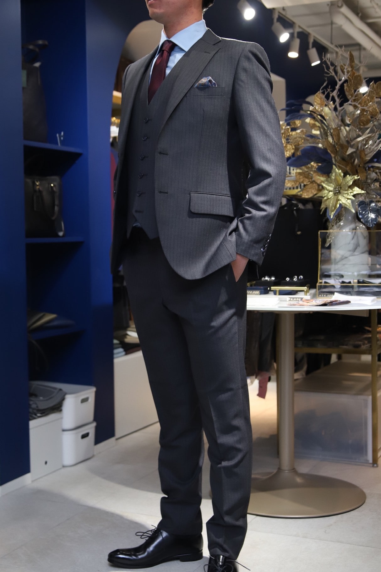 成人式スーツ　お客様スーツ　オーダースーツ　グレースーツ