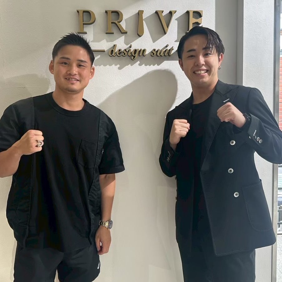 京口紘人 オーダースーツ ベージュスーツ ブラックスーツ プロボクサー