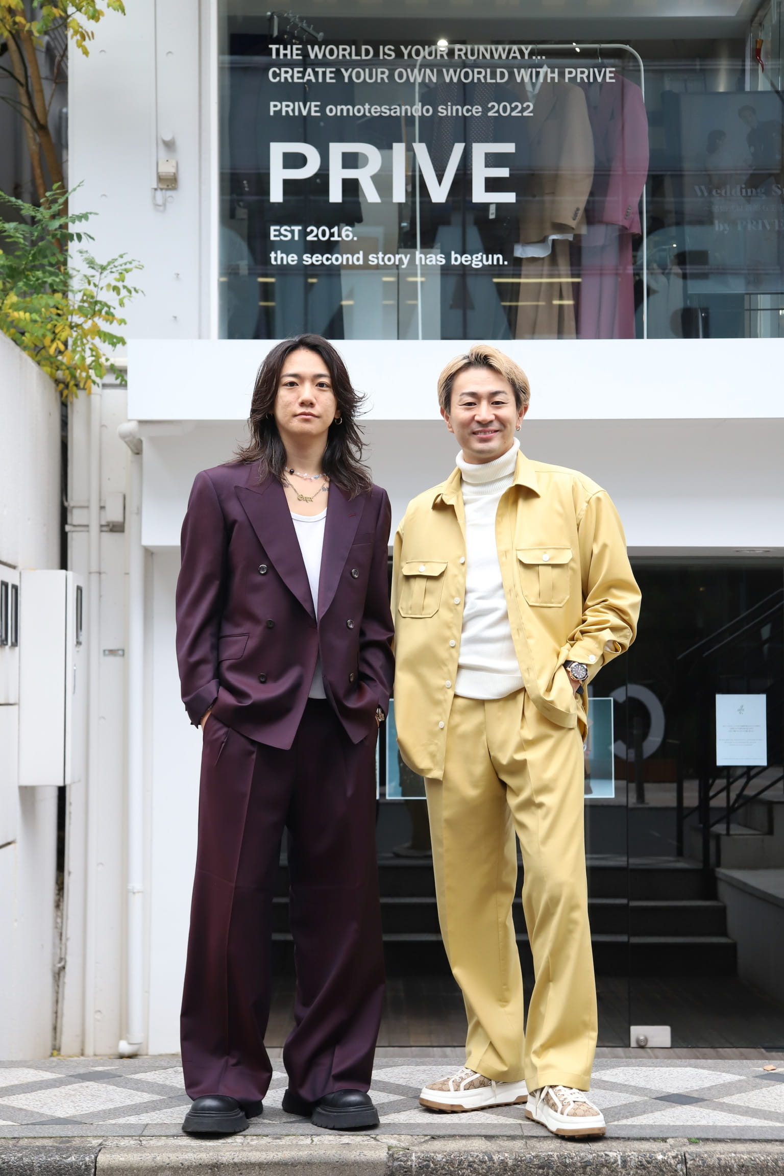 ONYX KOUSEI オーダースーツ　美容師　ワインレッドスーツ