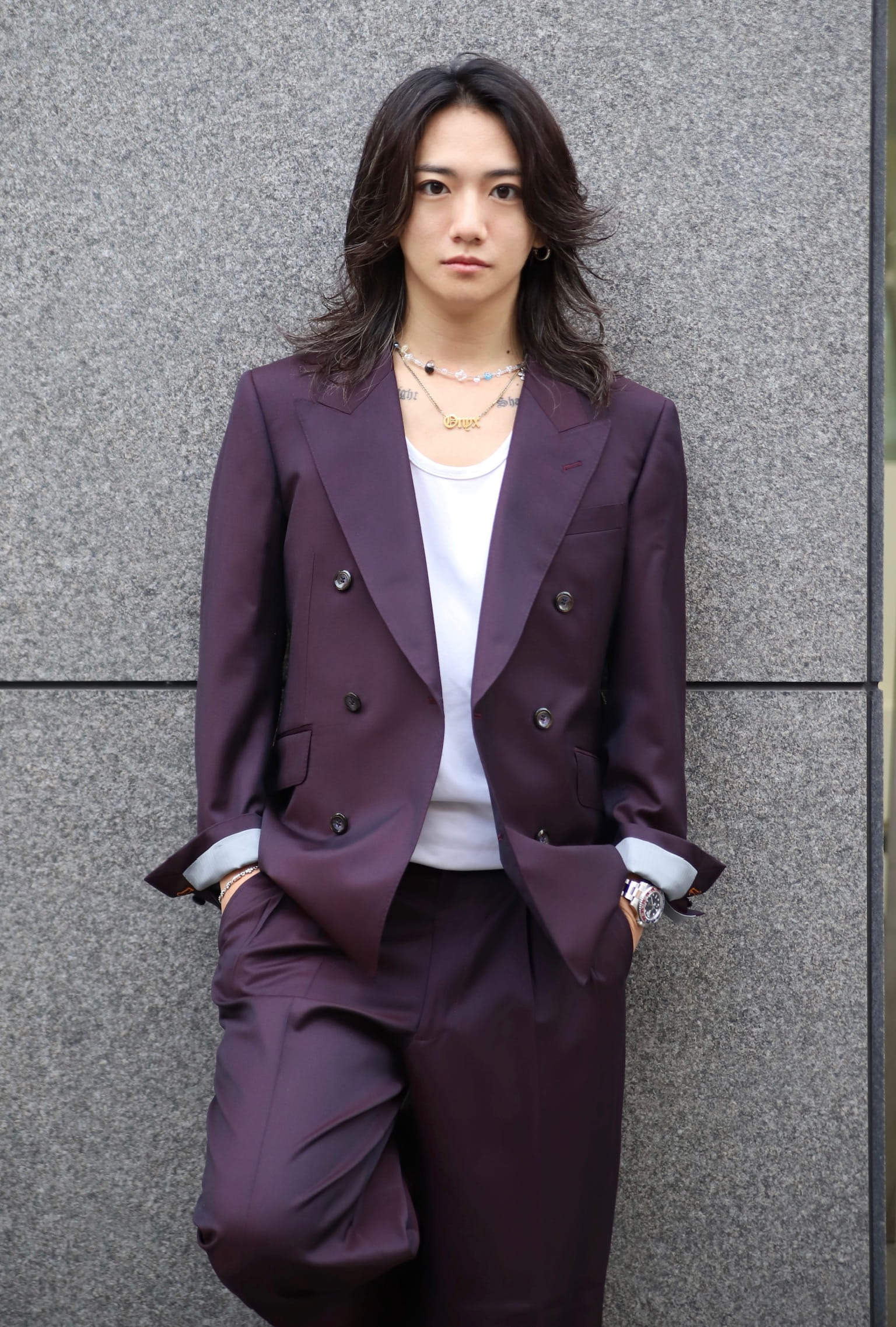 ONYX KOUSEI オーダースーツ　美容師　ワインレッドスーツ