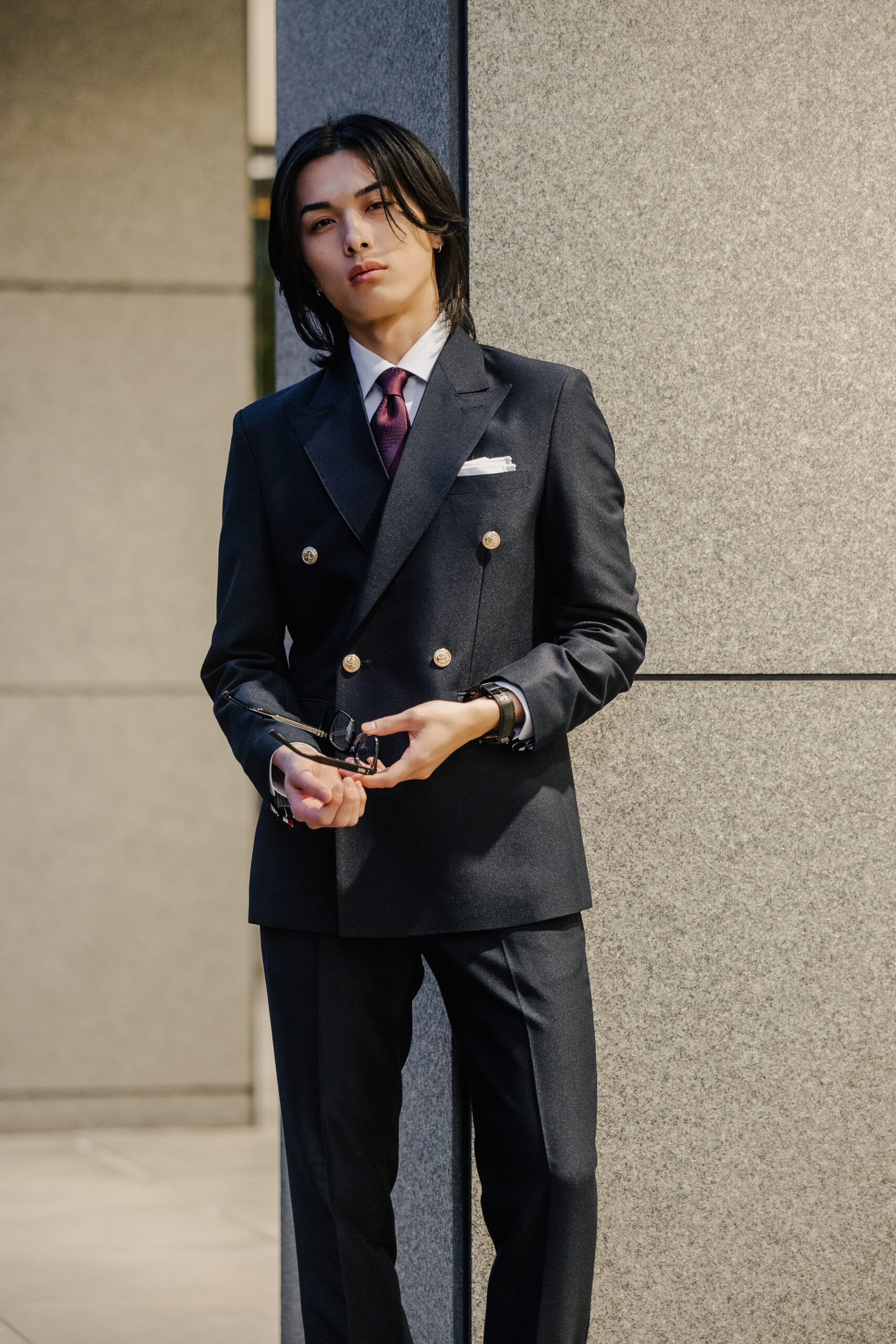 ネイビースーツ　ネイビーセットアップ　ダブルスーツ