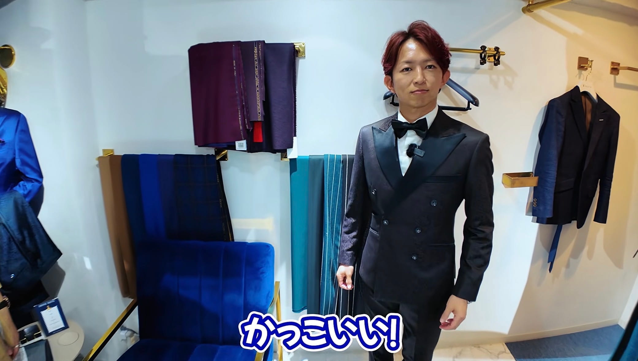 平手晃平　レーシングドライバー　オーダースーツ　グリーンスーツ　ワインレッドスーツ　総柄スーツ　派手スーツ　アリストン