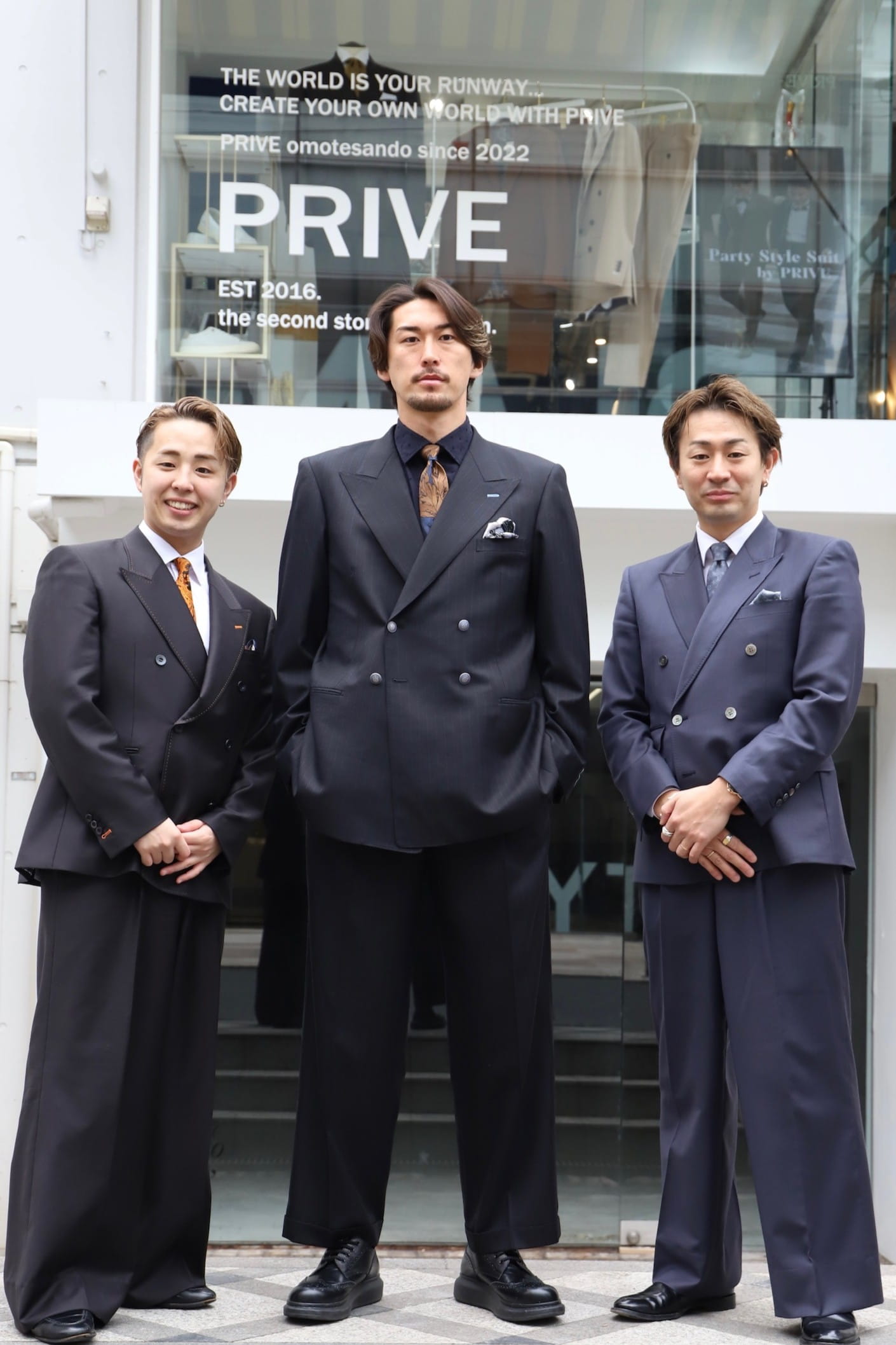菊池流帆　Jリーガー　プロサッカー選手　町田ゼルビア　オーダースーツ　ブラックスーツ　オーバーサイズスーツ