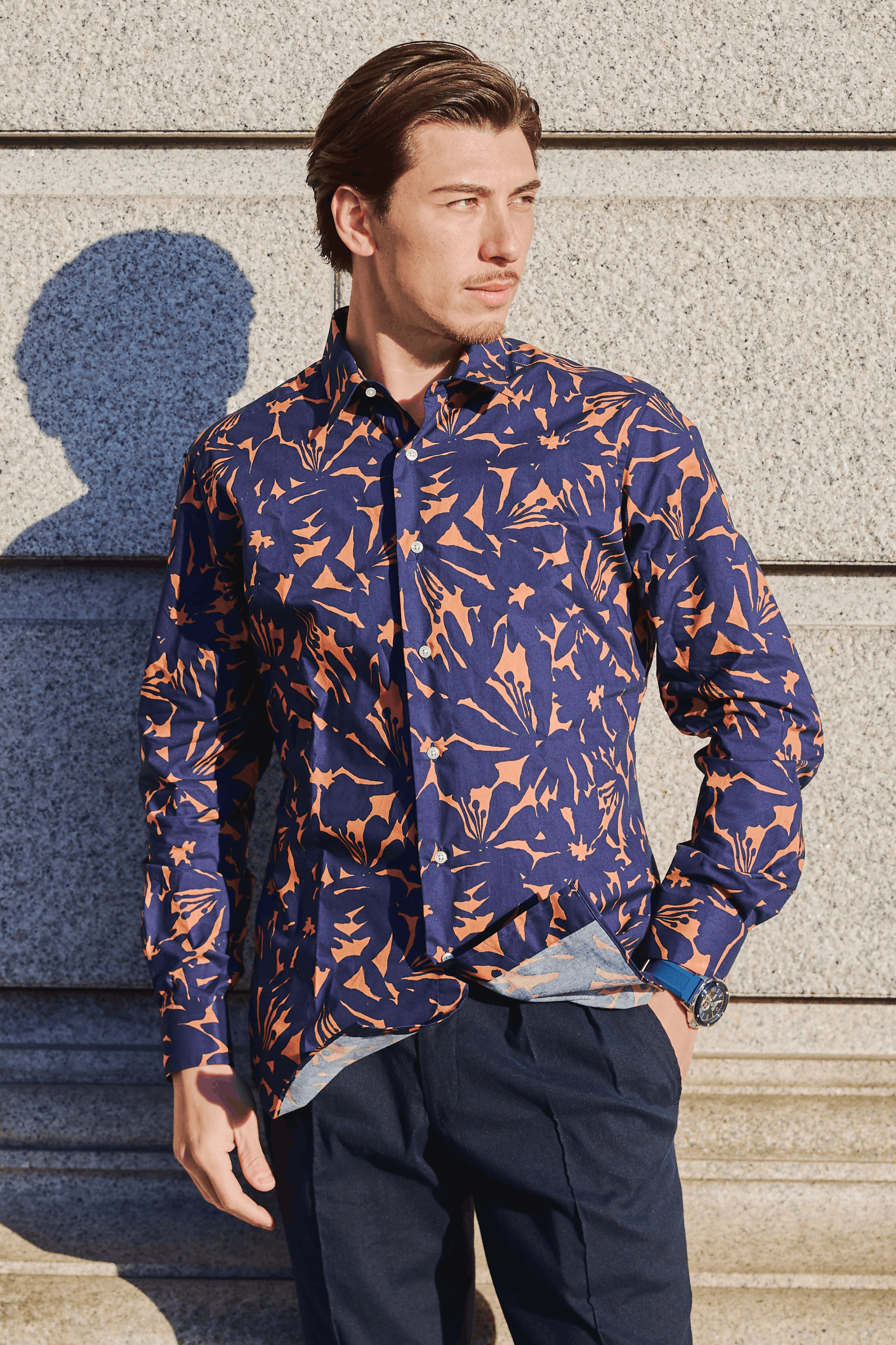 新作商品　ワイシャツ　　柄シャツ　スーツスタイル　ボタニカルシャツ
