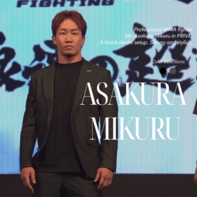 超RIZIN.5　記者会見　朝倉未来　MMA　オーダースーツ　デニムセットアップ　デニムスーツ　黒スーツ